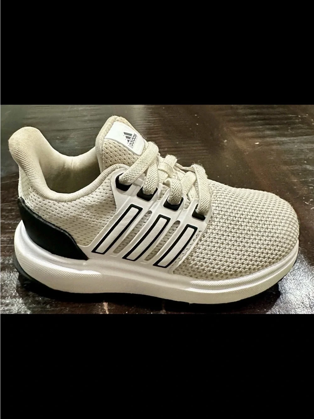 Kids Adidas Ubounce DNA Size 7K White/ Black Sneakers Shoes
